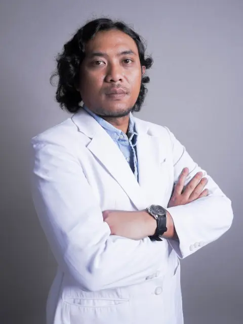 dr. Mukharradi Nanza, M.Ked(Surg)., Sp.OT
